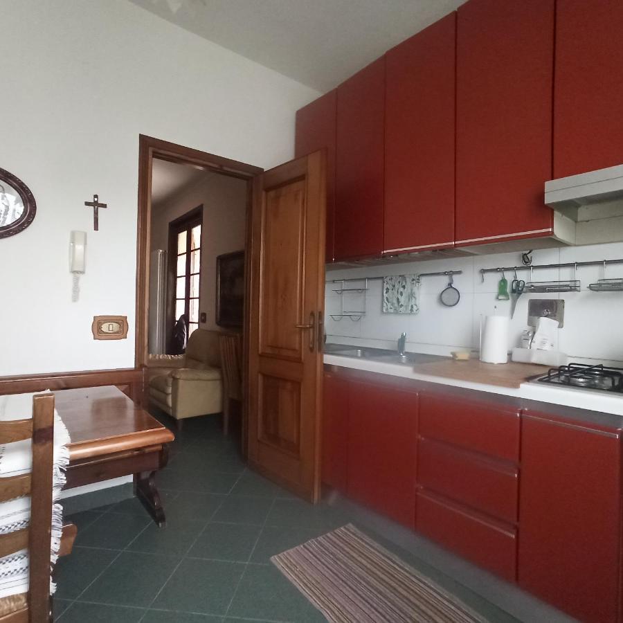 Casa Vincenzo 130 Mq Con Portico Ed Ingresso Esclusivo Dal Giardino Villa Felino Buitenkant foto