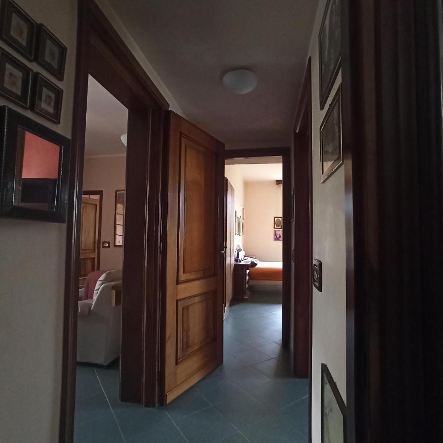 Casa Vincenzo 130 Mq Con Portico Ed Ingresso Esclusivo Dal Giardino Villa Felino Buitenkant foto
