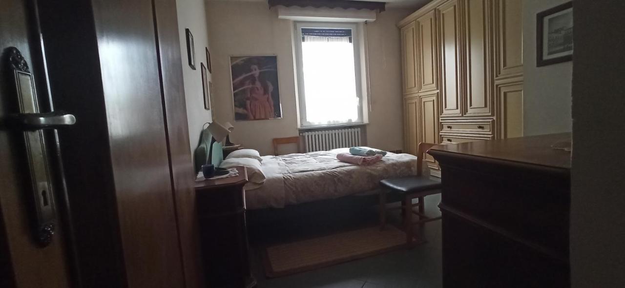 Casa Vincenzo 130 Mq Con Portico Ed Ingresso Esclusivo Dal Giardino Villa Felino Buitenkant foto